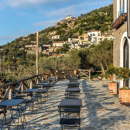 Maison Bon Bon 4*
